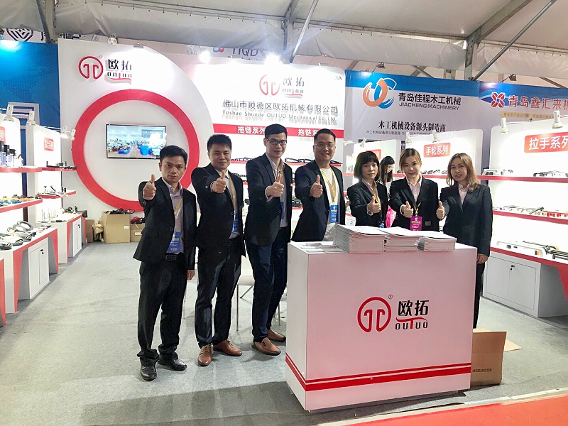 歐拓制造黃點拖鏈，內(nèi)波紋手輪,背波紋手輪,橢圓拉手,膠木拉手,方形拉手